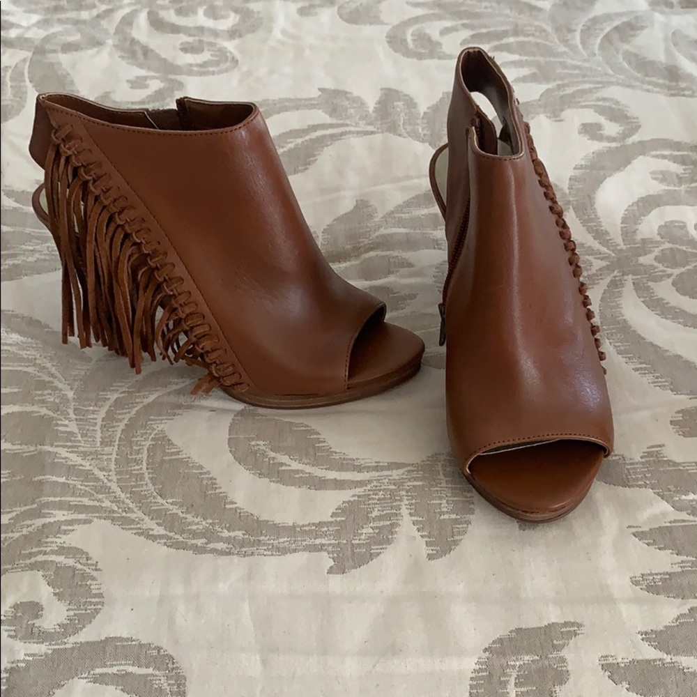 Reba booties